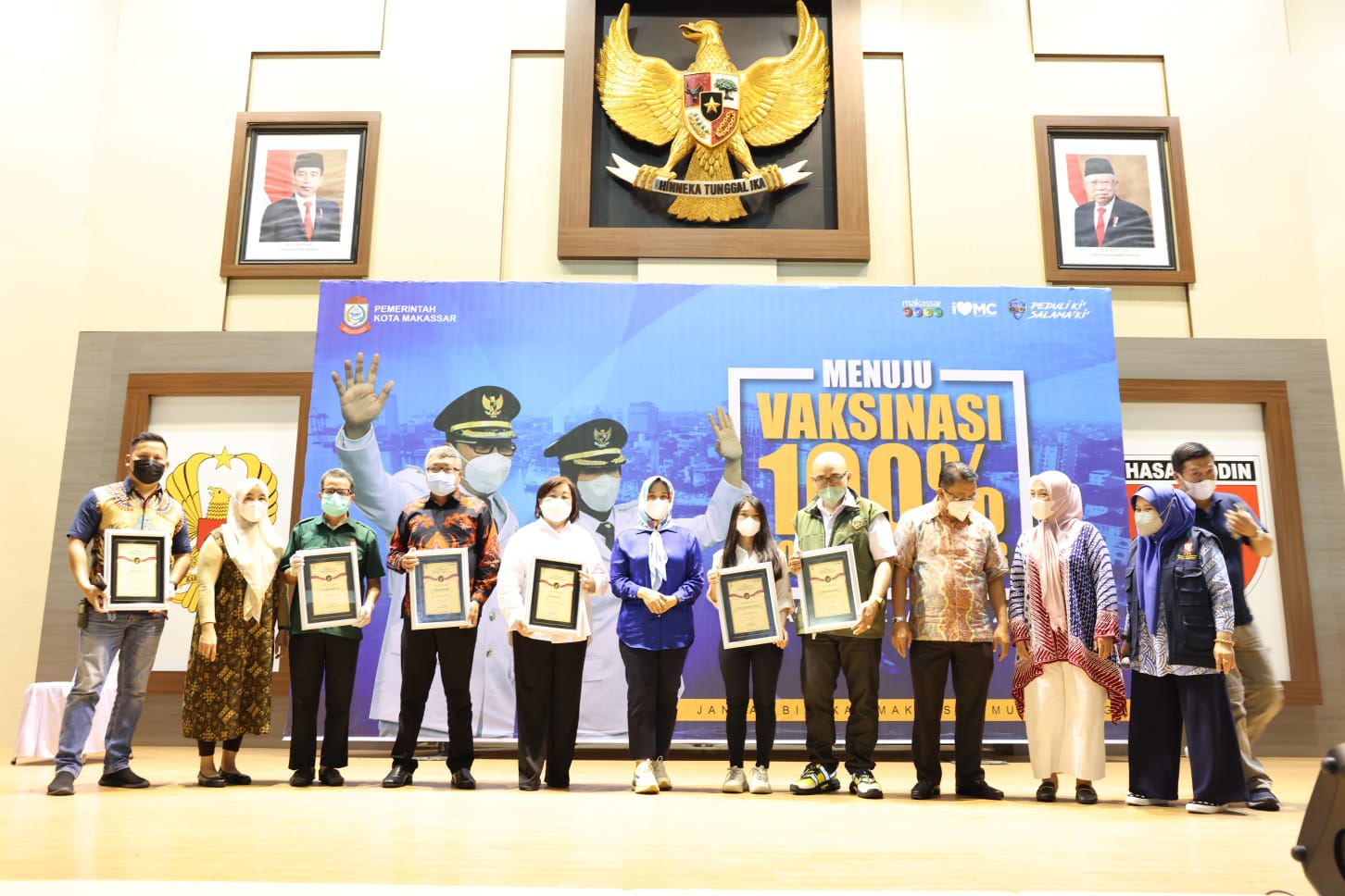 Wawali Fatma Berikan Penghargaan, Tanda Terima Kasih Pemkot Makassar Dalam Sukseskan Vaksinasi